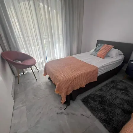 Apartment Beachside In Marbella, Golden Mile *
